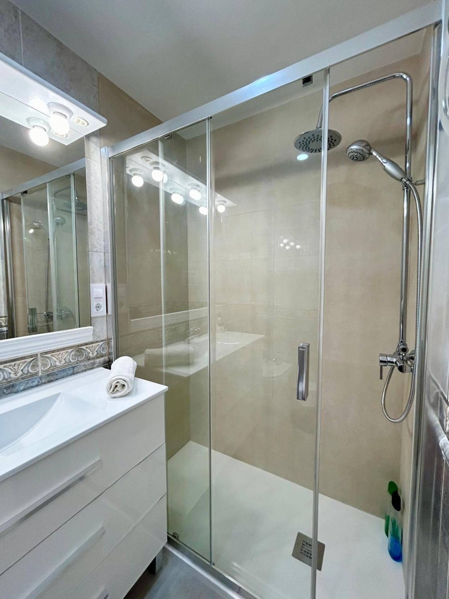 Apartment Sagrera บาร์เซโลนา ภายนอก รูปภาพ